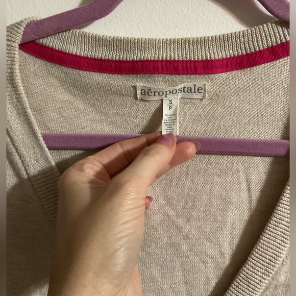 Aeropostale women’s Size Small Beige Cardigan - Picture 3 of 4